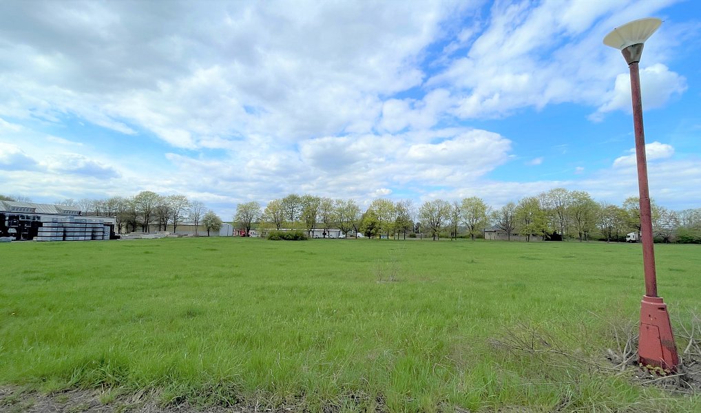 Prodej komerčního pozemku 26 712 m², Louny – náhled fotky 14