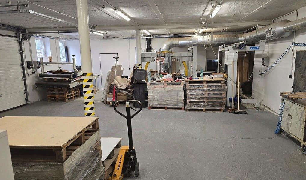 Prodej výrobních prostor 850 m², Psáry – náhled fotky 8