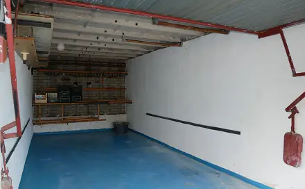 Zděná garáž 20 m2 v uzamykatelném objektu samostatných garáží na lukrativním místě Prahy Braníku, Praha 4