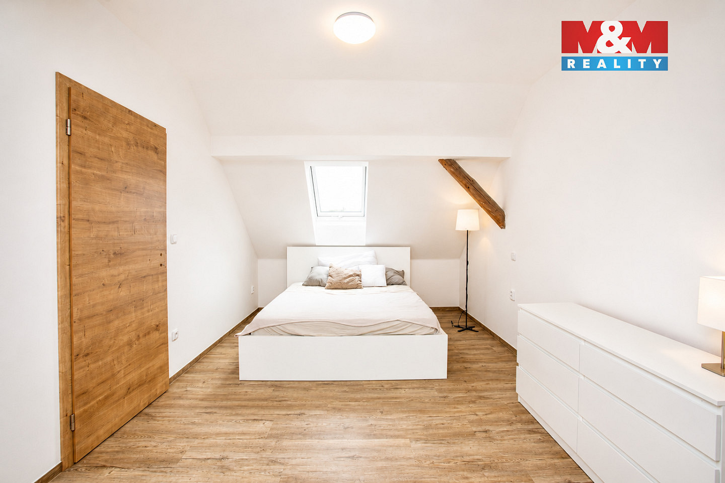 Prodej domu 215 m² s pozemkem 844 m² – fotografie 4