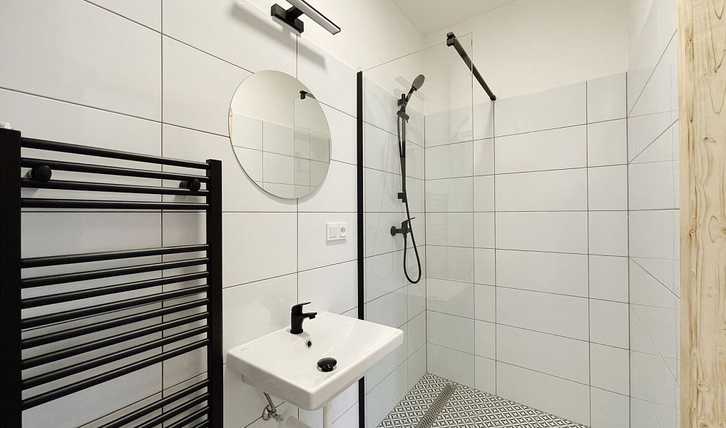 Prodej nájemního domu, činžáku 550 m², Lety – náhled fotky 12