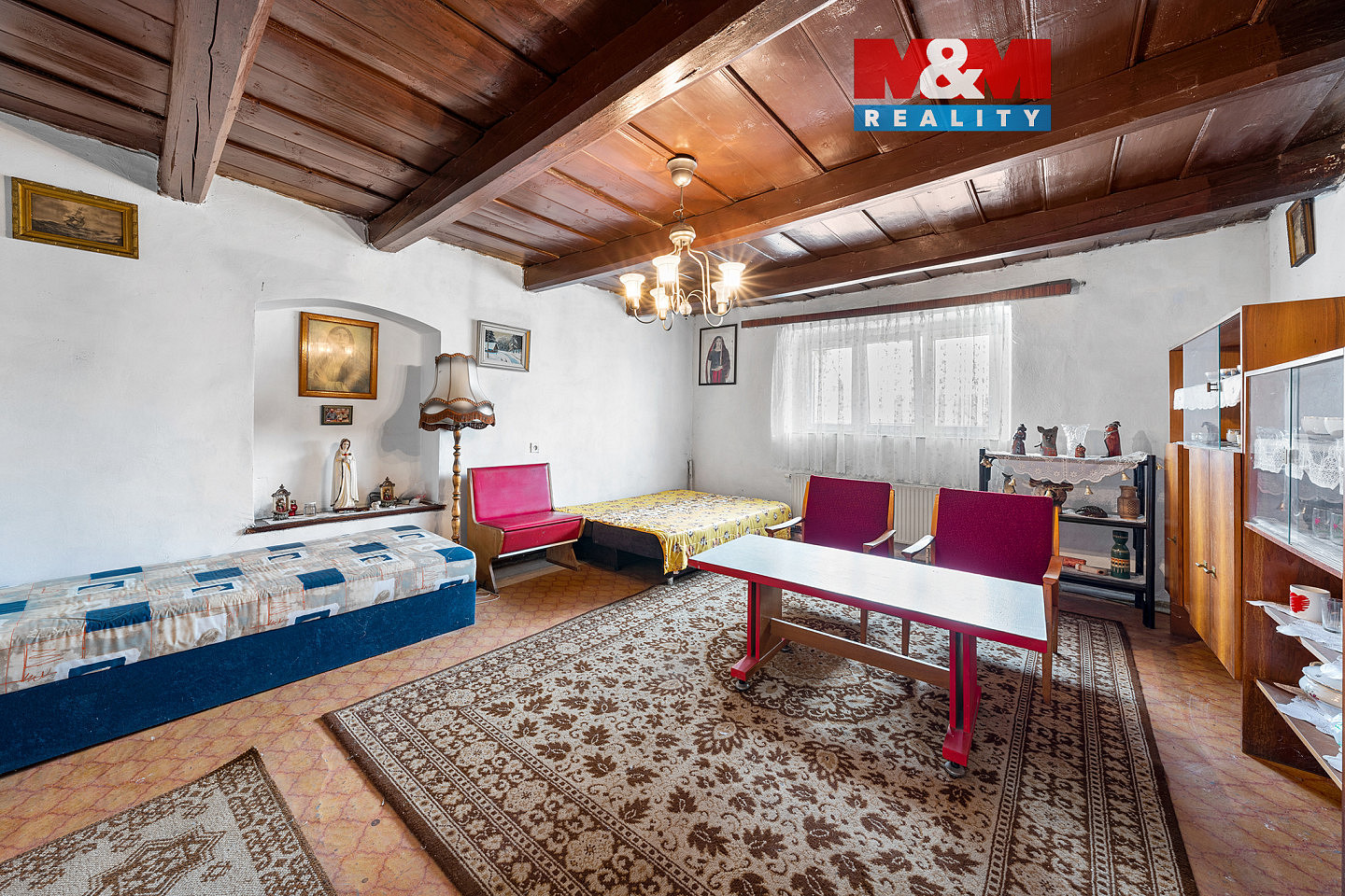 Prodej domu 248 m² s pozemkem 2 655 m²