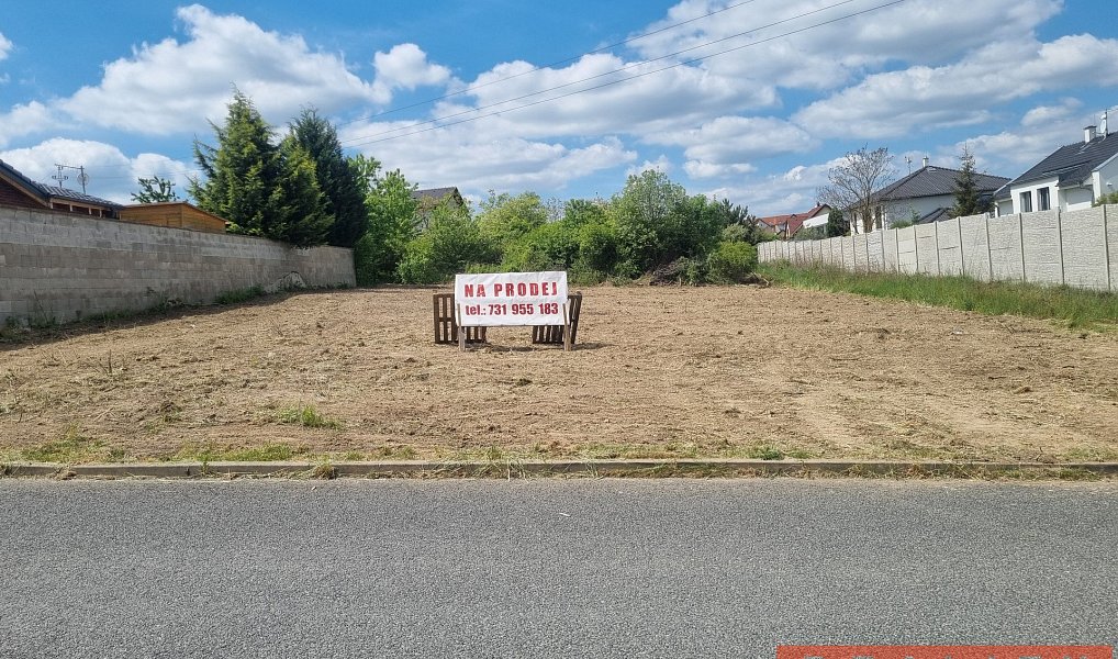 Prodej stavebního pozemku 640 m², Chýně – náhled fotky 2