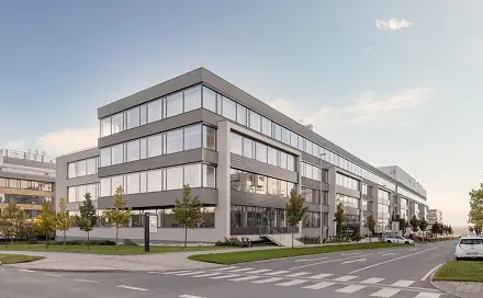 Pronájem kanceláře 2 427 m², Ořech