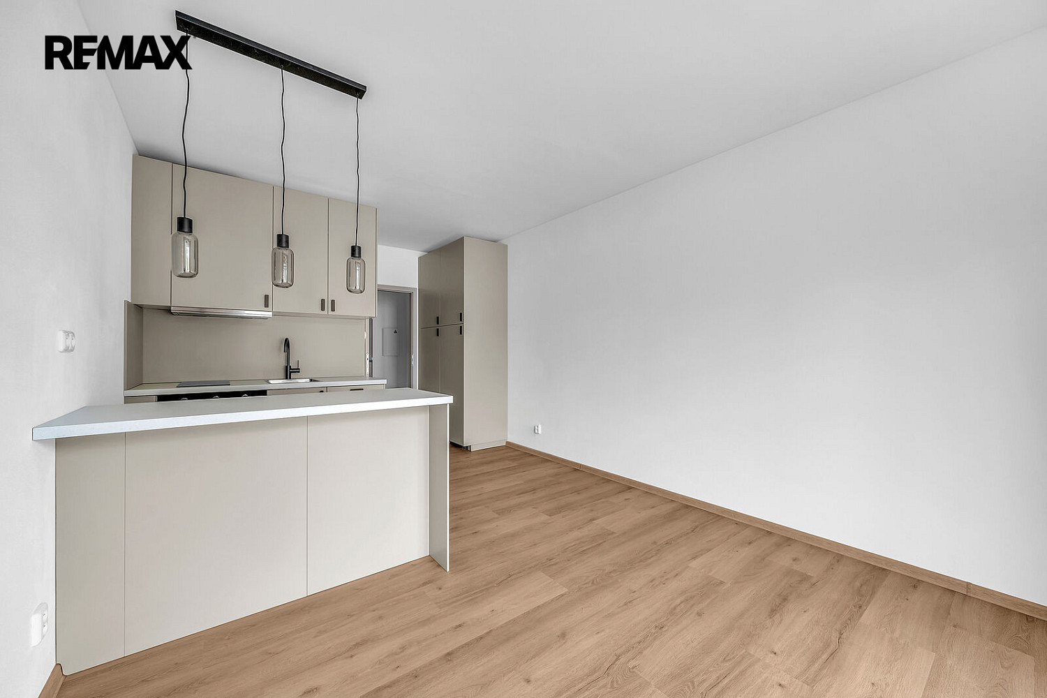 Pronájem bytu 1+kk 25 m² – fotografie 5