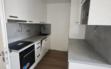 Prodej bytu 4+kk 81 m², Boloňská, Praha 10 - Horní Měcholupy