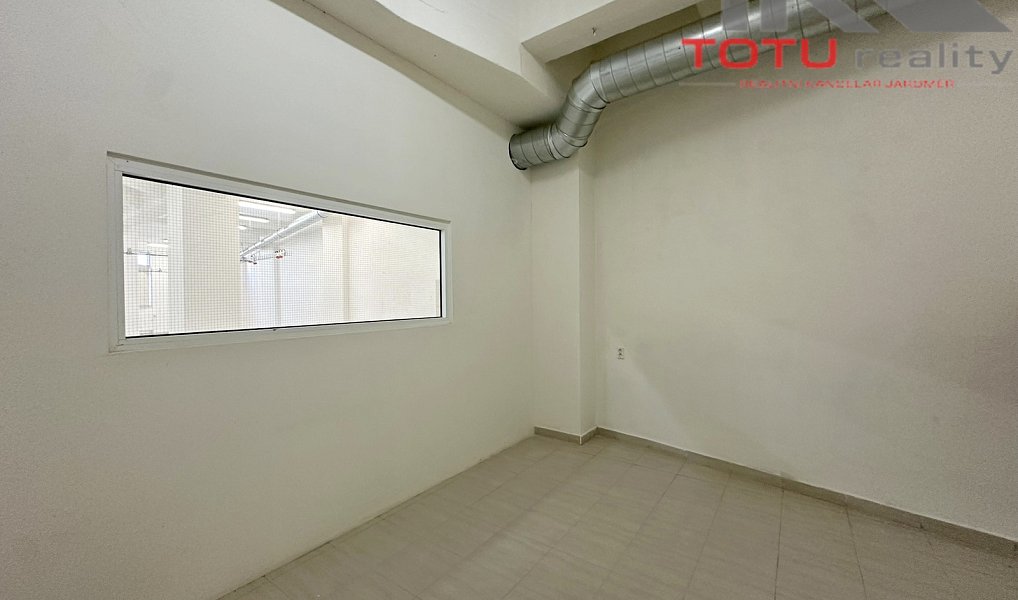 Pronájem obchodních prostor 205 m², Jaroměř – náhled fotky 10