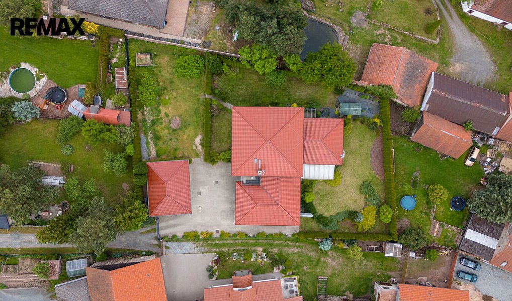 Prodej domu 634 m² s pozemkem 2 143 m², Nučice – náhled fotky 20