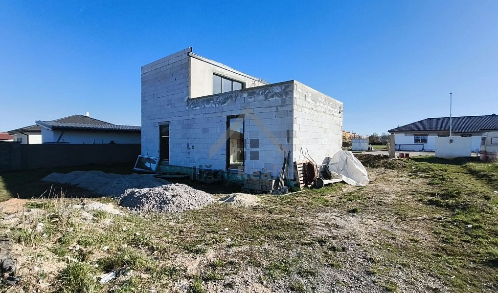 Prodej domu 220 m² s pozemkem 810 m², České Velenice – náhled fotky 15