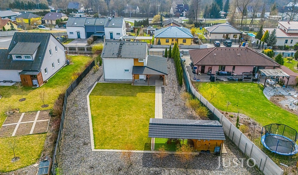 Prodej domu 117 m² s pozemkem 1 389 m², Blešno – náhled fotky 2