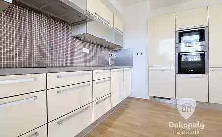 Pronájem bytu 2+kk 67 m²