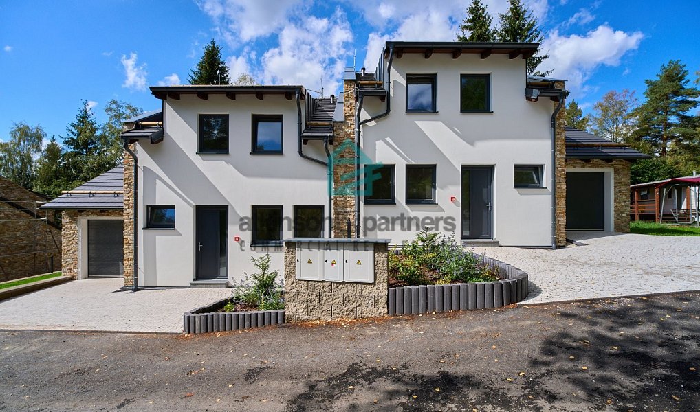 Prodej domu 115 m² s pozemkem 305 m², Horní Planá – náhled fotky 4