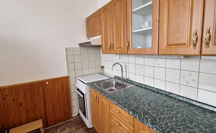 Pronájem bytu 2+1 45 m², Budovatelská, Zlín