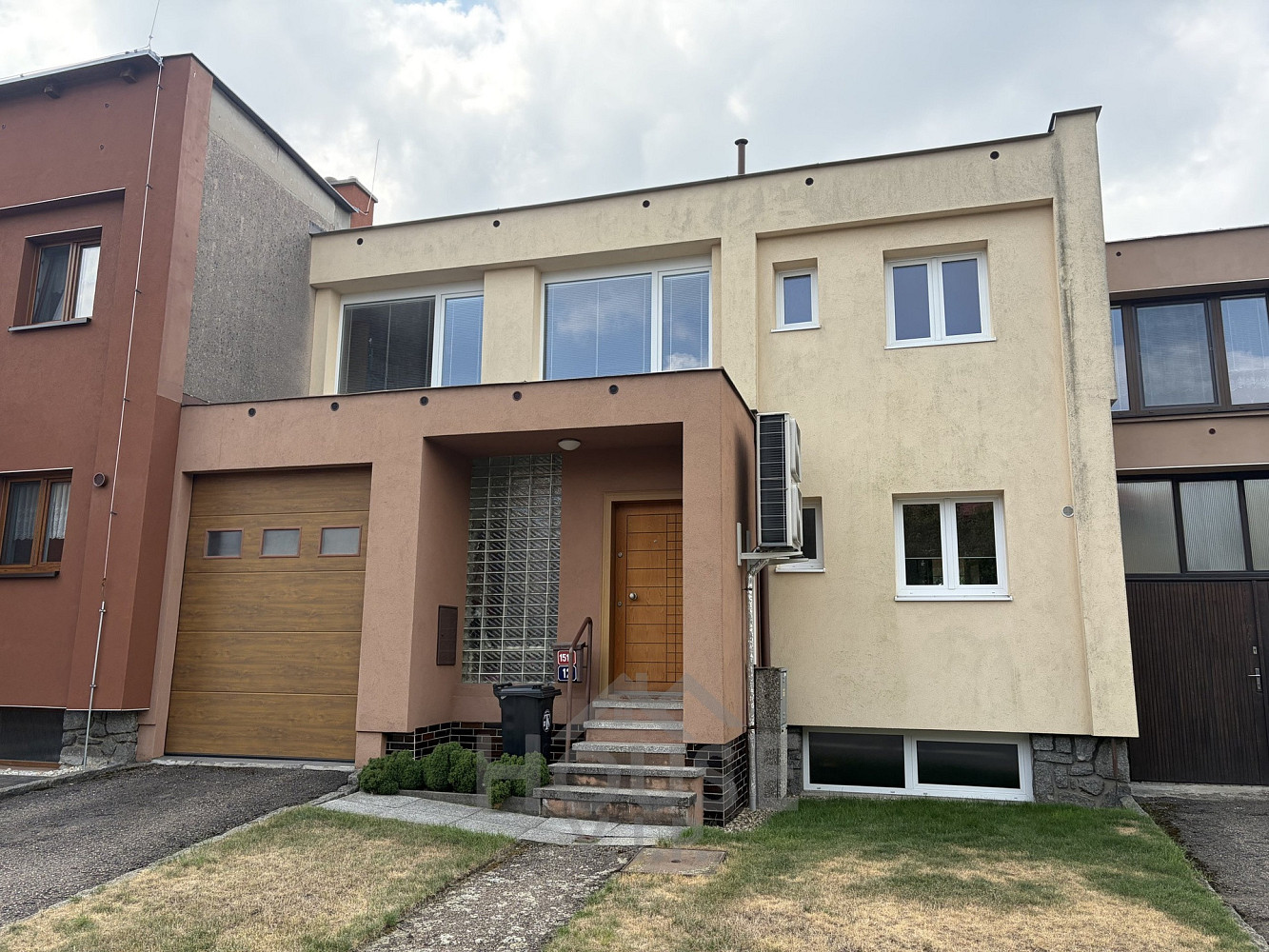 Prodej domu 280 m² s pozemkem 466 m²