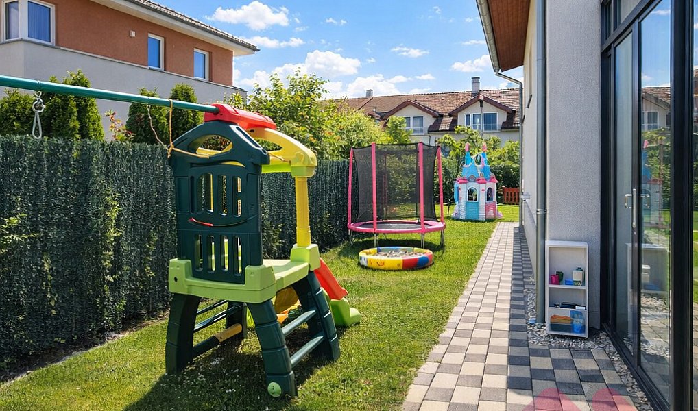 Prodej domu 187 m² s pozemkem 287 m², Praha – náhled fotky 18