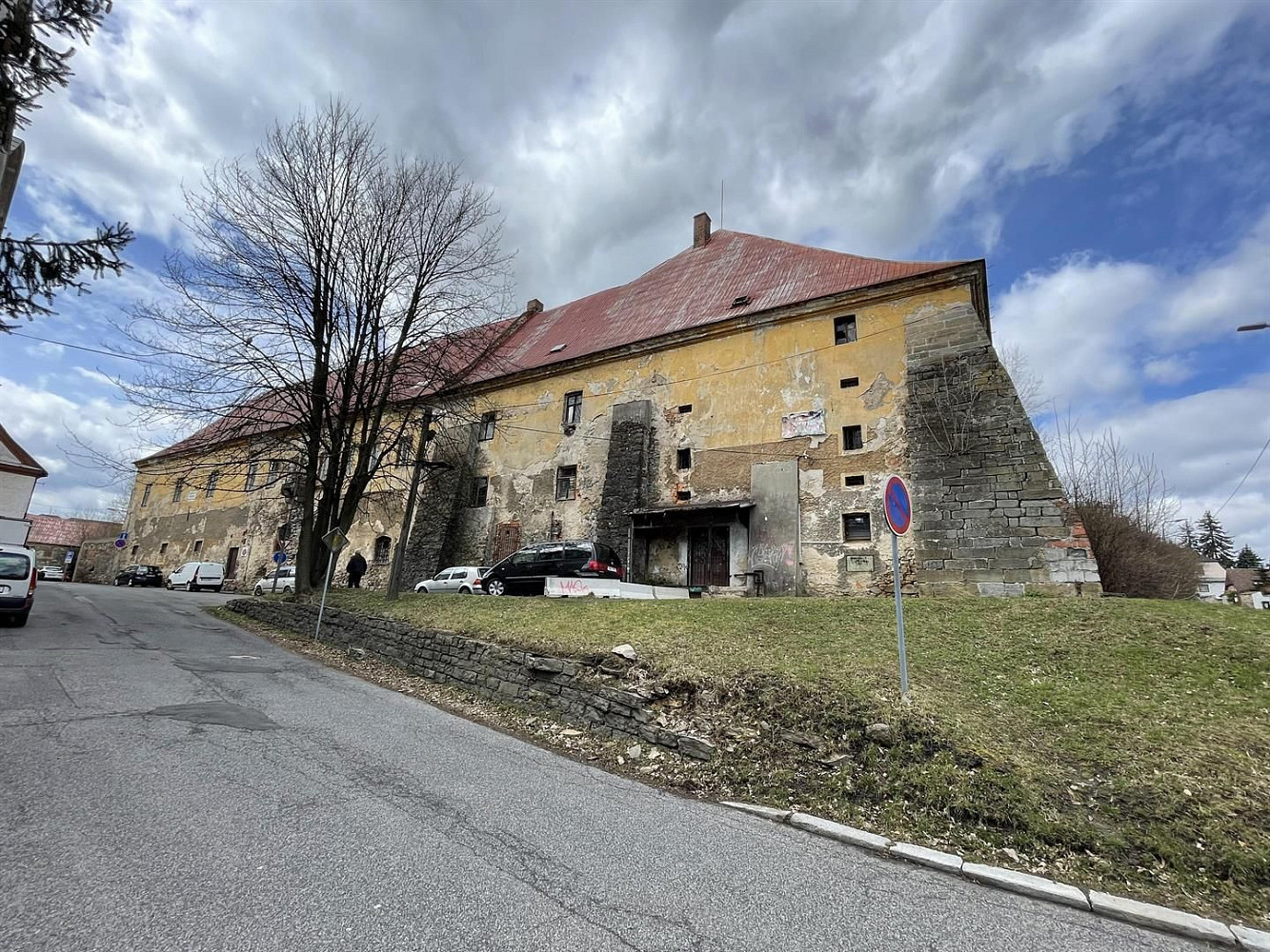 Pronájem skladovacích prostor 177 m²