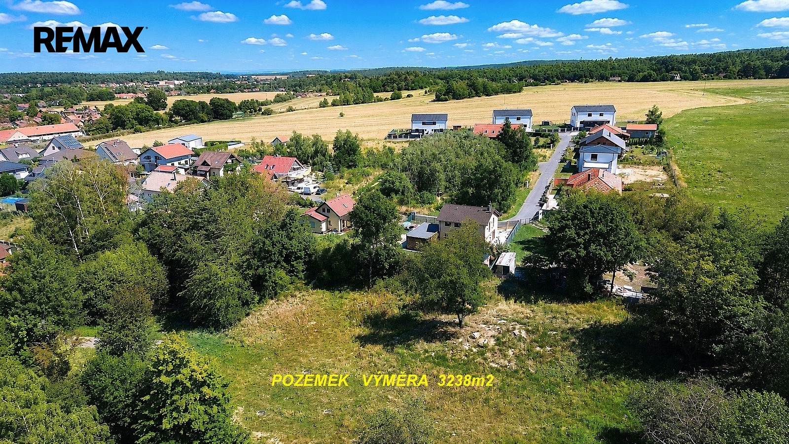Prodej stavebního pozemku 3 238 m²