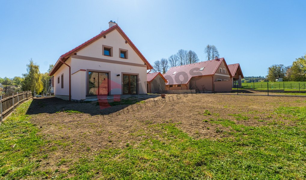 Prodej domu 214 m² s pozemkem 602 m², Načeradec – náhled fotky 8