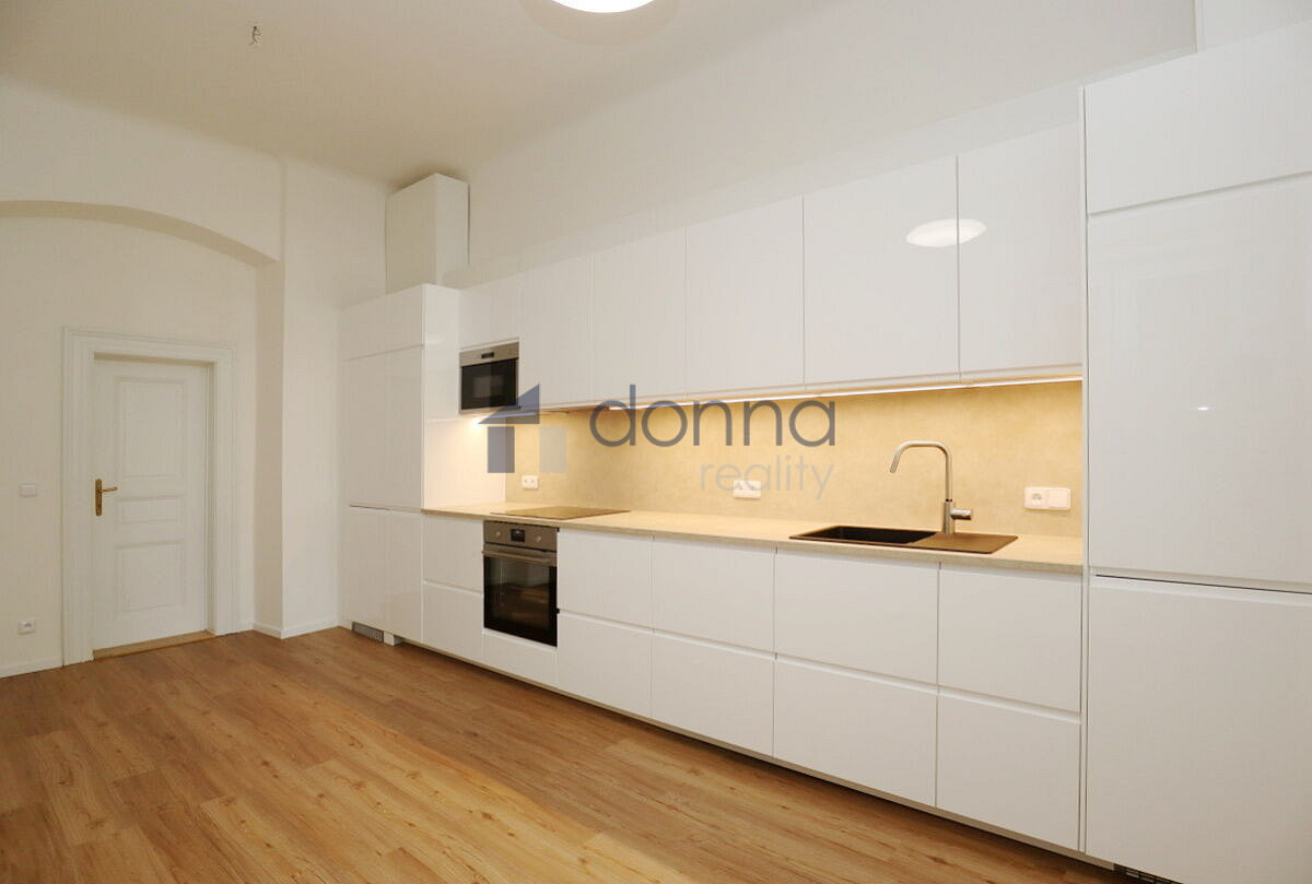 Pronájem bytu 3+1 118 m² – fotografie 4