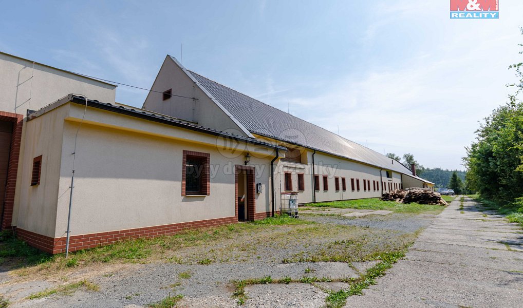Prodej domu 2 000 m² s pozemkem 2 523 m², Valšov – náhled fotky 13