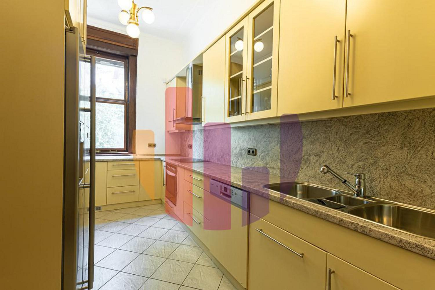 Pronájem kanceláře 1 065 m² — photo 5