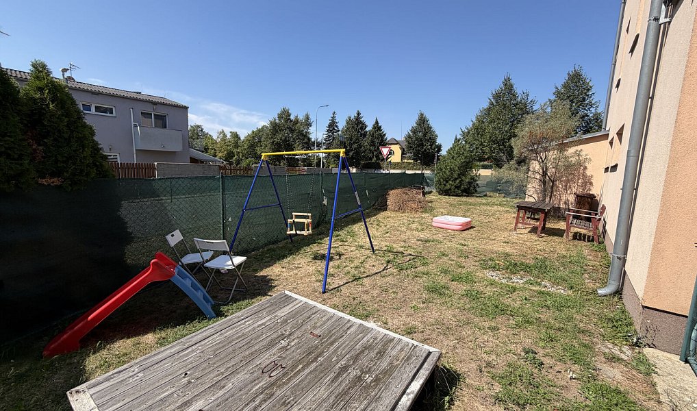 Prodej bytu 3+kk 74 m², Šestajovice – náhled fotky 28