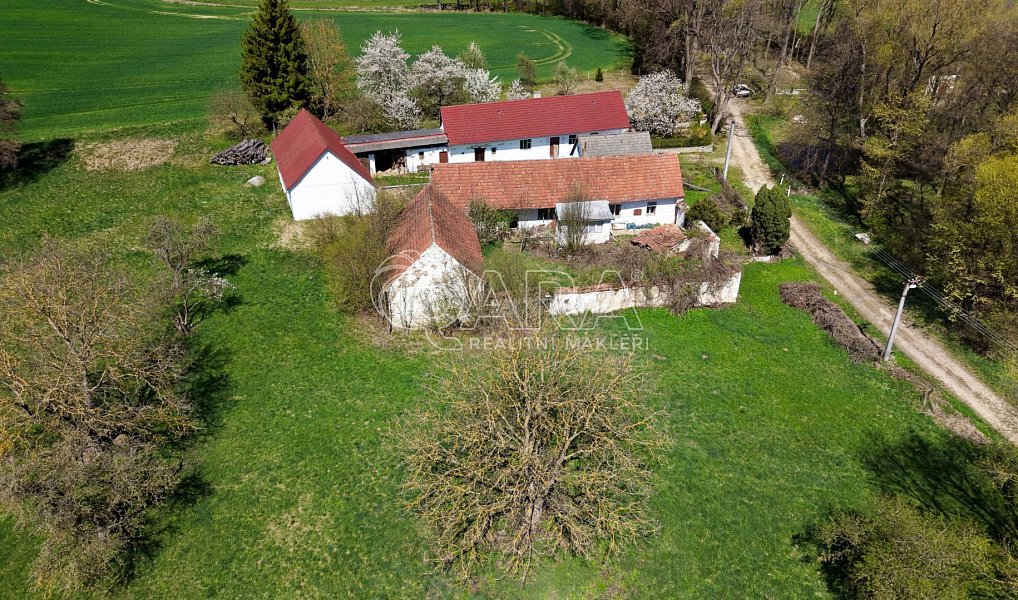 Prodej domu 83 m² s pozemkem 5 245 m², Dírná – náhled fotky 2