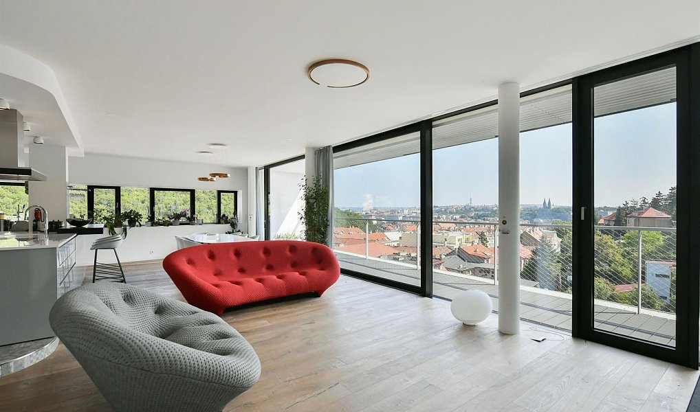 Prodej bytu 6+kk 278 m², Praha – náhled fotky 2