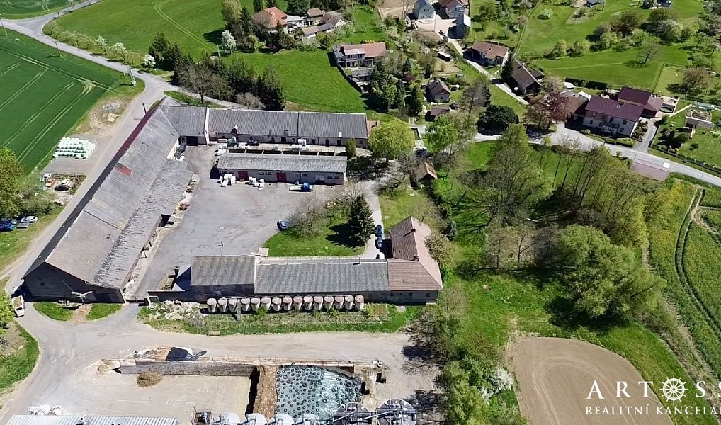 Prodej zemědělského objektu 1 528 m², Mostek – náhled fotky 9