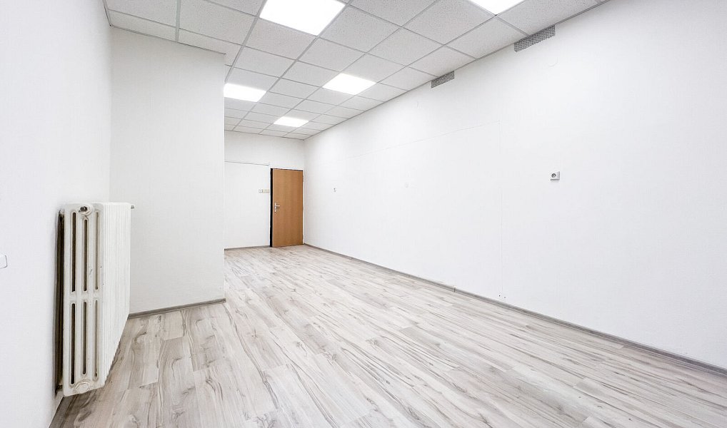 Pronájem obchodních prostor 60 m², Kopřivnice – náhled fotky 3