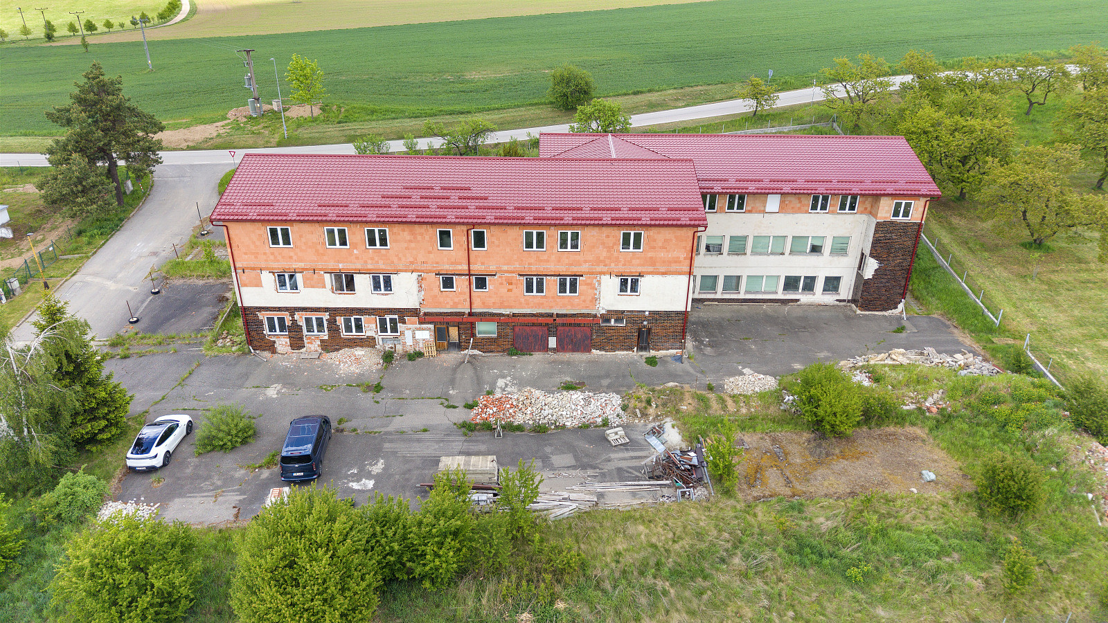 Prodej nájemního domu, činžáku 1 650 m²
