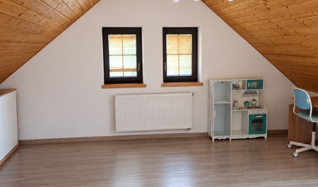 Prodej chalupy 220 m² s pozemkem 1 031 m², Tis – náhled fotky 13
