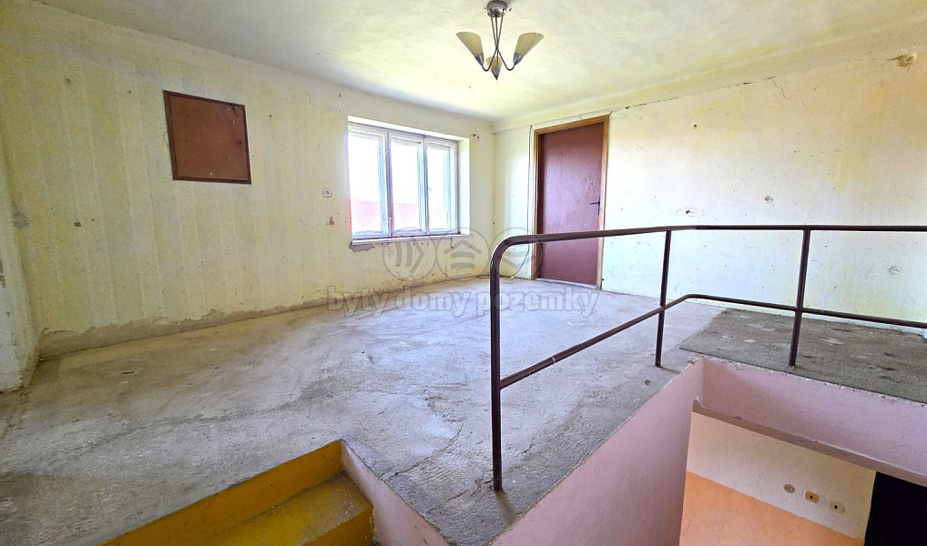 Prodej domu 238 m² s pozemkem 3 800 m², Fulnek – náhled fotky 16