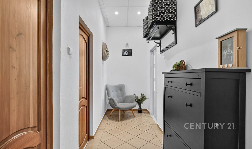 Prodej domu 240 m² s pozemkem 489 m², Postoloprty – náhled fotky 8