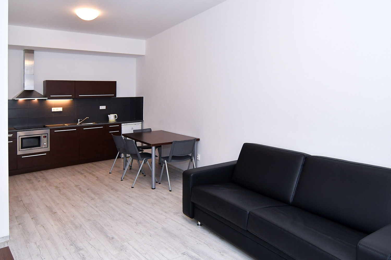 Pronájem bytu 2+kk 45 m² – fotografie 5
