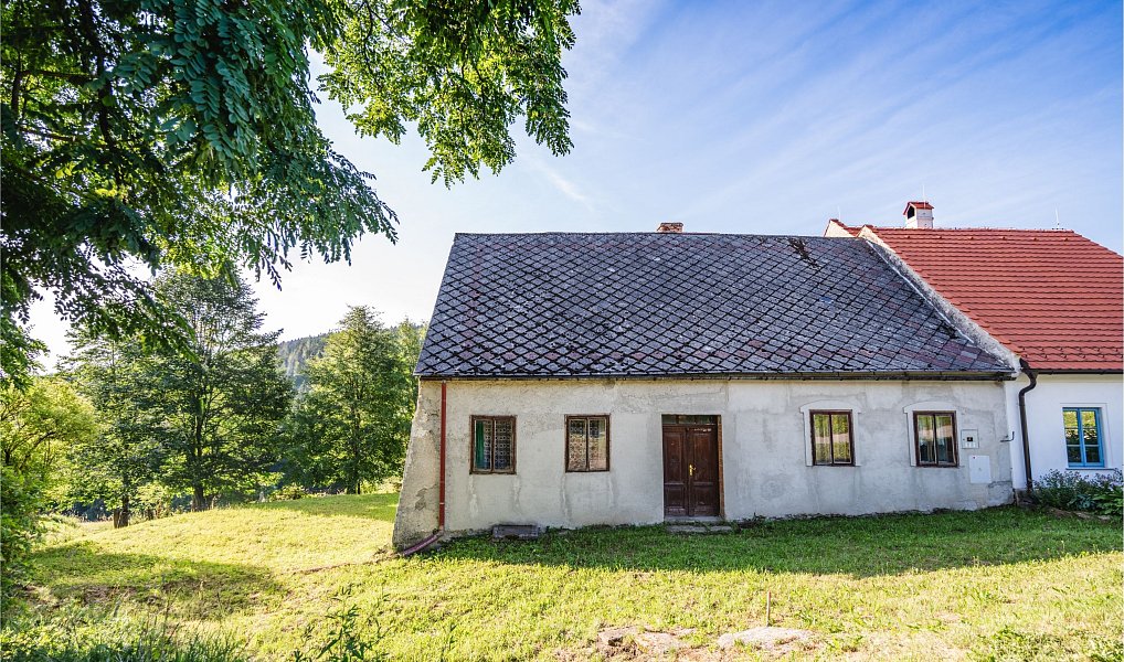 Prodej chalupy 259 m², Horní Stropnice – náhled fotky 2