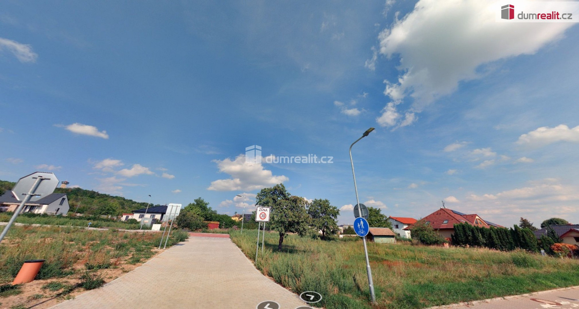 Prodej stavebního pozemku 990 m² — photo 3