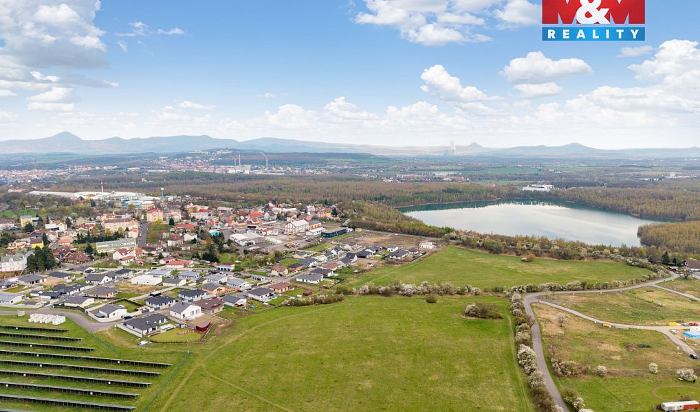 Prodej domu 235 m² s pozemkem 932 m², Dubí – náhled fotky 16