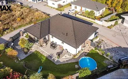Prodej domu 136 m² s pozemkem 580 m², U Pilota, Srubec, okres České Budějovice