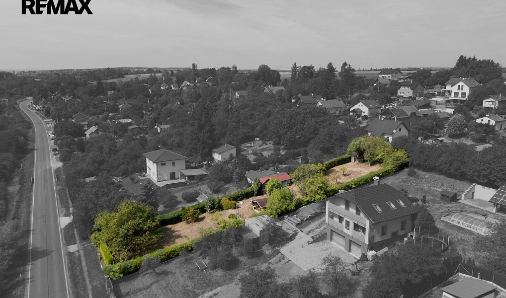 Prodej stavebního pozemku 1 263 m², Plzeň – náhled fotky 2