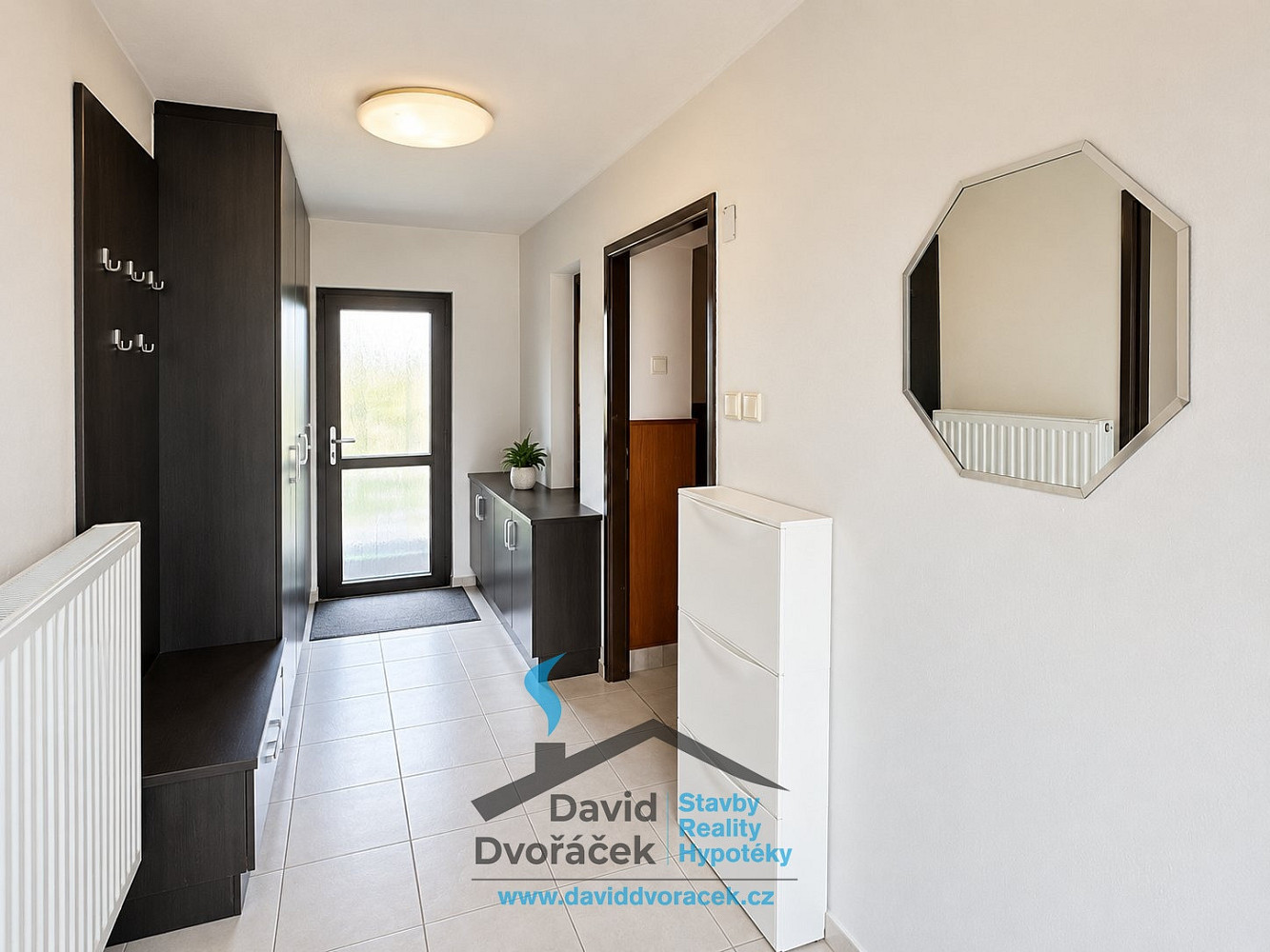 Prodej domu 167 m² s pozemkem 803 m² – fotografie 3