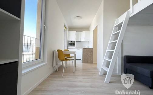 Pronájem bytu 1+kk 23 m², Poděbradská, Praha 9 - Vysočany