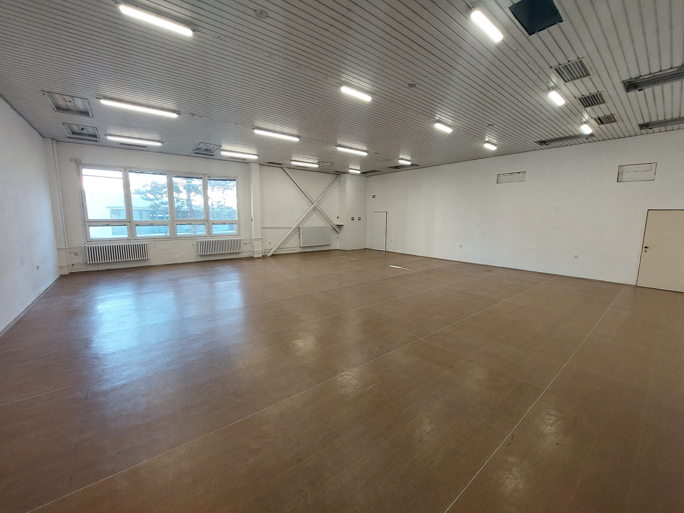 Pronájem skladovacích prostor 147 m²