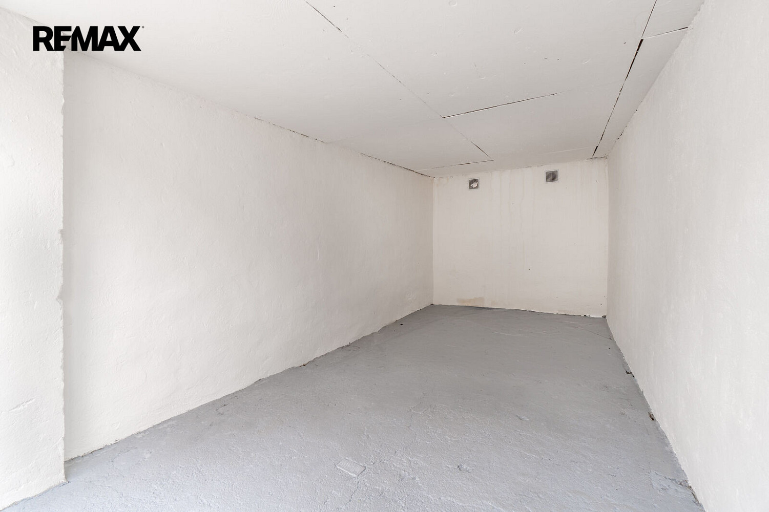 Prodej investiční garáže 18 m2, Praha 6 Břevnov – fotografie 3