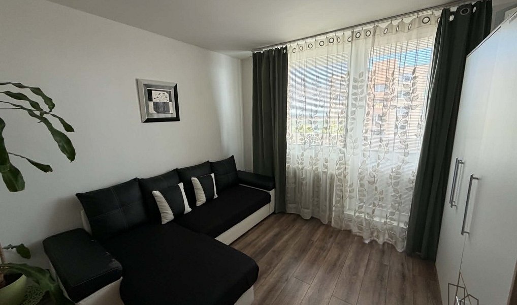 Pronájem bytu 3+1 72 m², Znojmo – náhled fotky 3