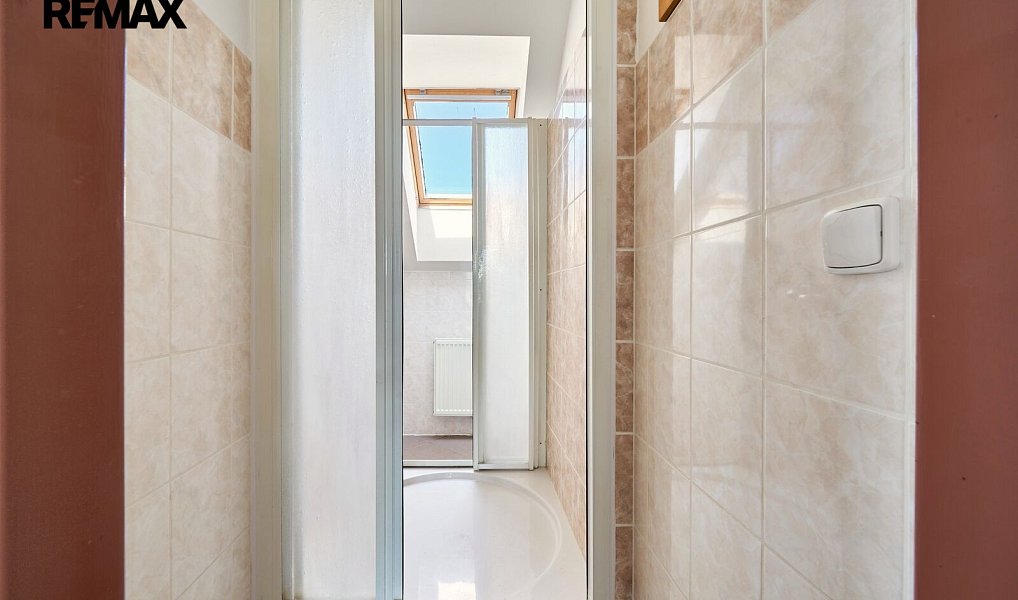 Prodej kanceláře 288 m², Hradec Králové – náhled fotky 12