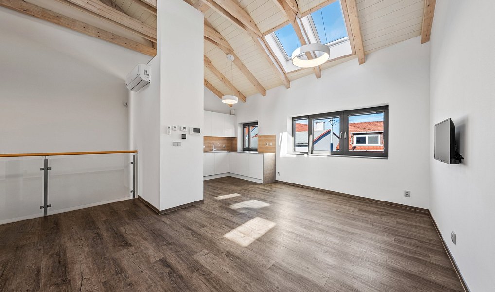 Prodej domu 197 m² s pozemkem 621 m², Kobylnice – náhled fotky 5