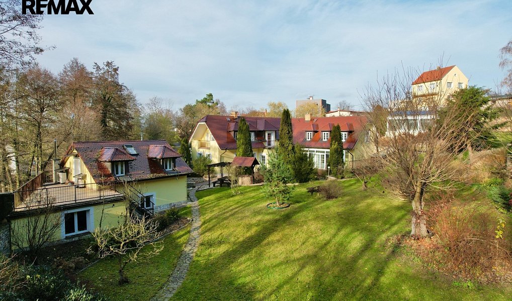 Prodej domu 650 m² s pozemkem 2 968 m², Svinaře – náhled fotky 36
