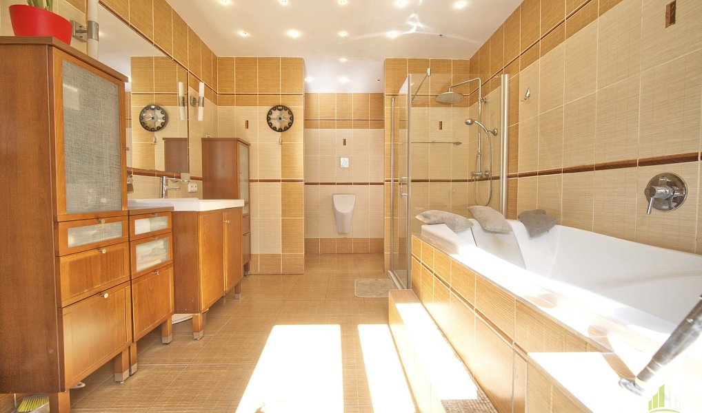 Prodej domu 327 m² s pozemkem 871 m², Brno – náhled fotky 4