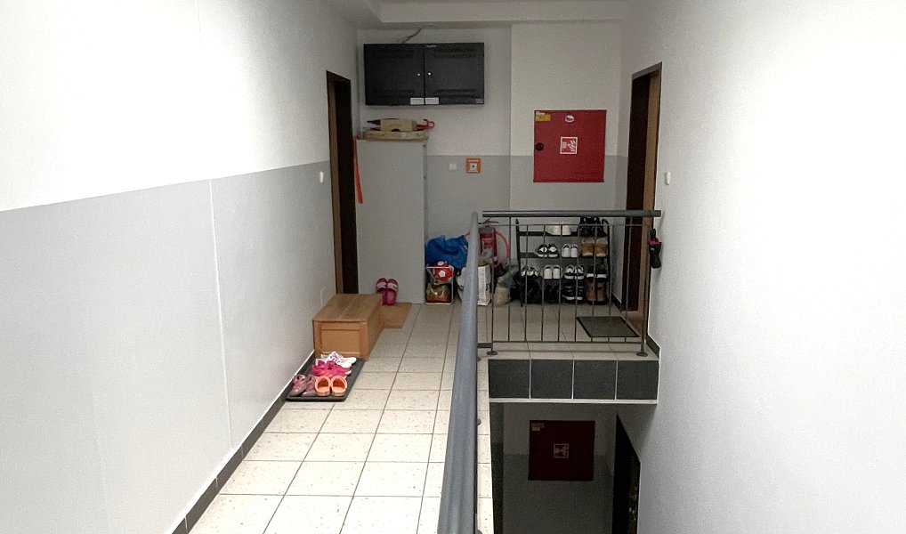 Prodej bytu 3+kk 95 m², Jesenice – náhled fotky 28
